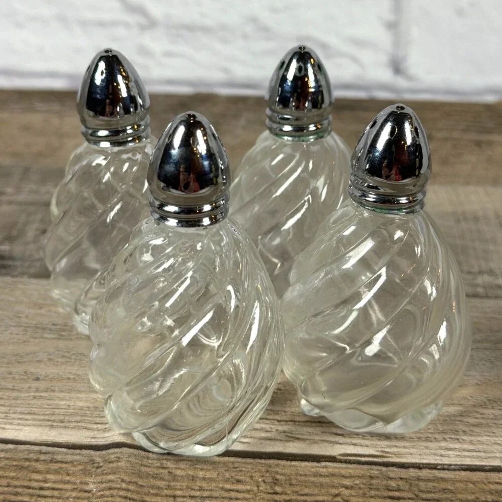 Set Of 4 Clear Glass I Rice Swirl Salt Pepper Mini Shakers Japan 1950s Vintage - Picture 1 of 13
